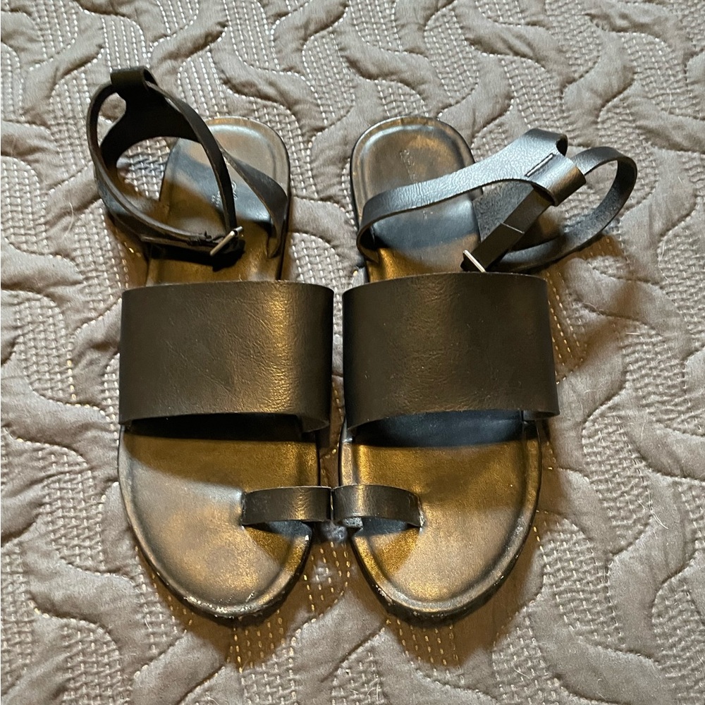 Universal Thread Strappy Sandals
